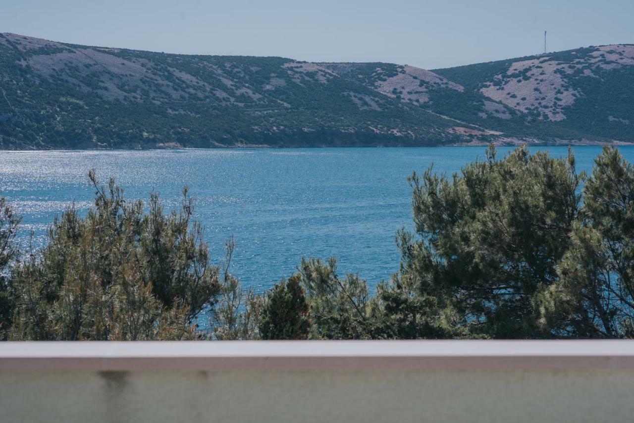 Apartments Next To Sea Maris Novalja Bagian luar foto